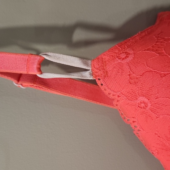 Victoria's Secret Pink Bra with Molded Cups and Smooth Finish - Picture 2 of 8